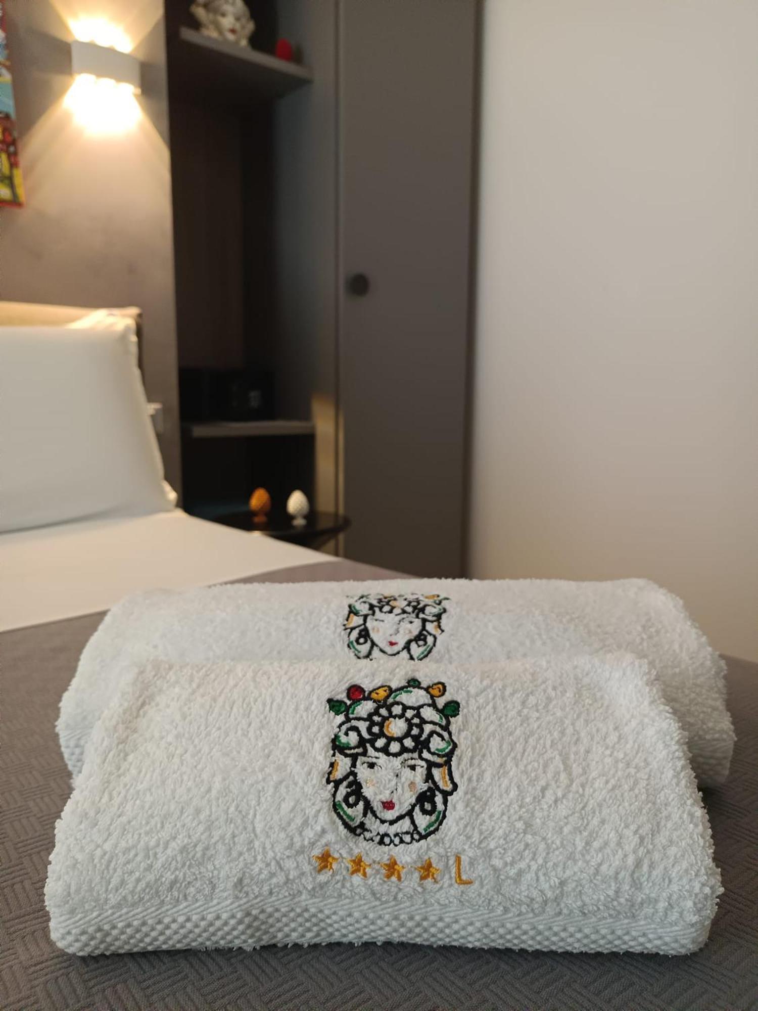 Sikelia Superior Rooms Milazzo Exteriör bild